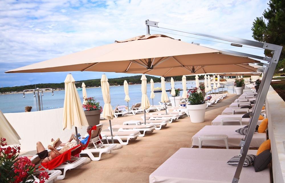 Ai Pini Medulin Resort エクステリア 写真